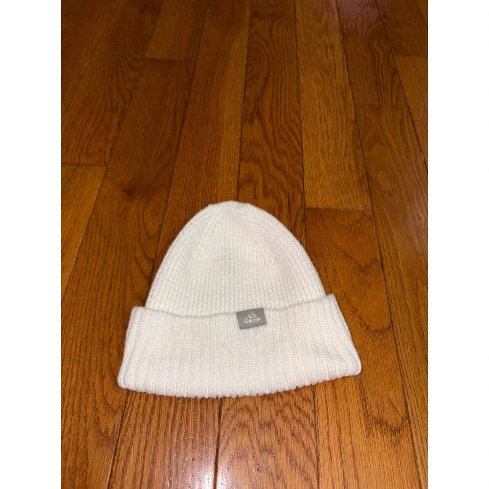 Adidas Kids White Ribbed Knit Beanie Hat OSFW Recycled Polyester Logo Patch